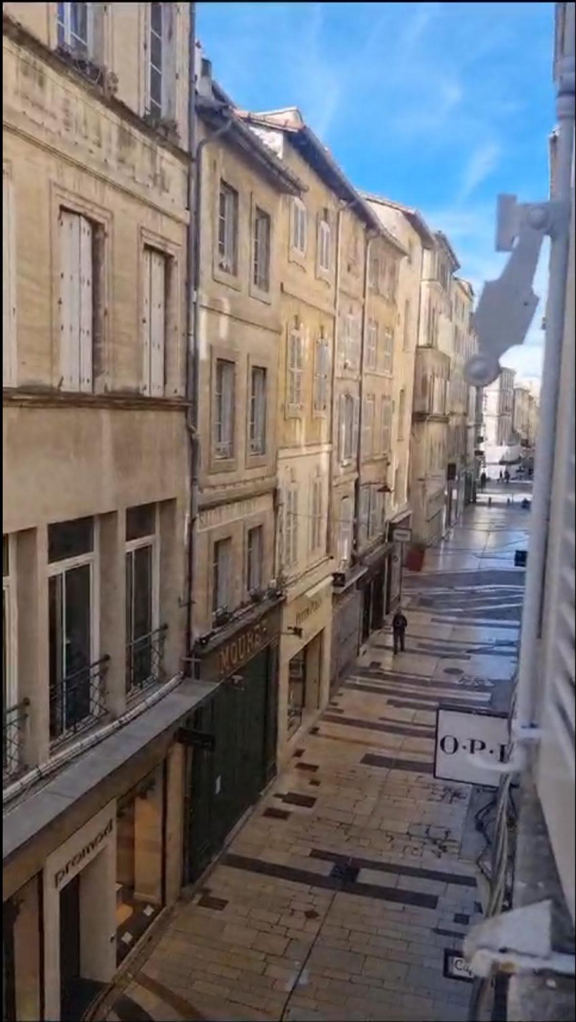 Appartement Intramuros En Hyper Centre Ville Avignon Exterior photo